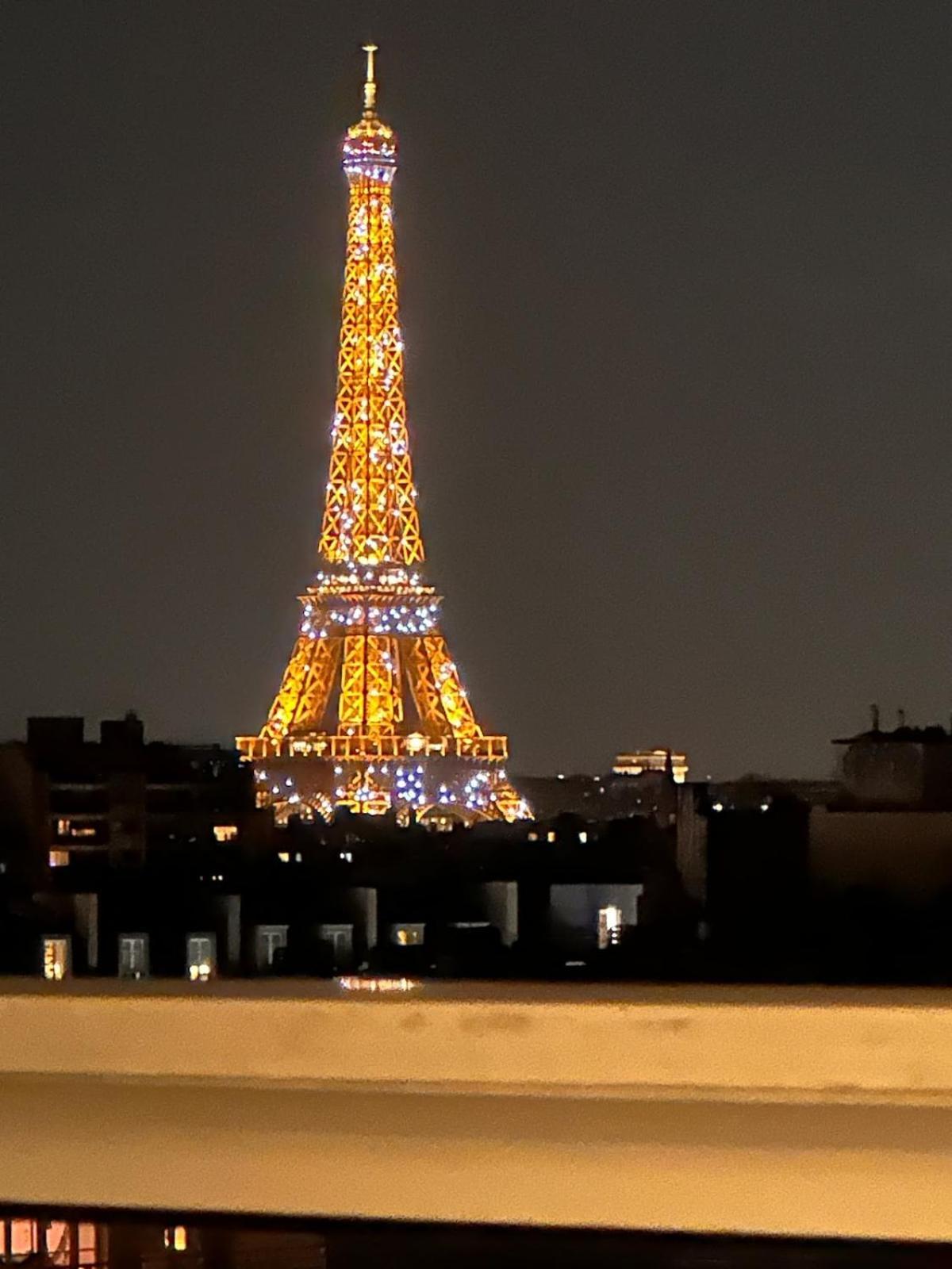 Vue Extraordinaire Sur La Tour Eiffel Appartamento Parigi