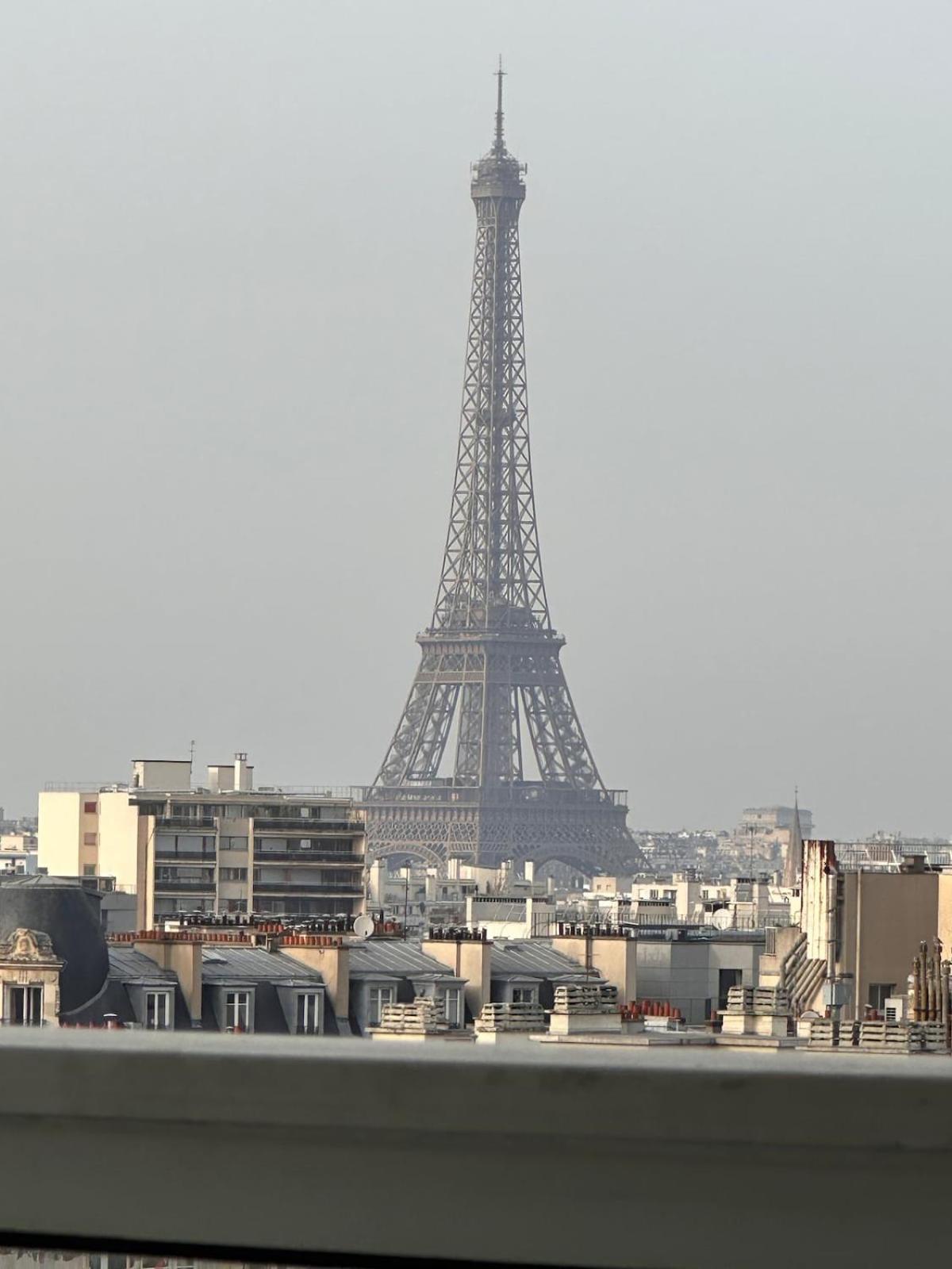 Vue Extraordinaire Sur La Tour Eiffel * Parigi